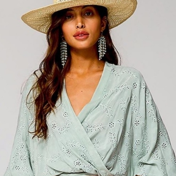 Young Fabulous Broke Potassium Green Tia Eyelet Wrap Kimono Sleeve Top - Picture 1 of 14